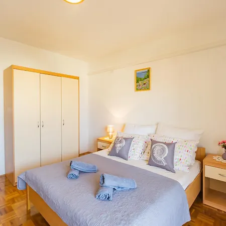 Jasko I Jelica Beautiful View Apartment Metajna Room photo