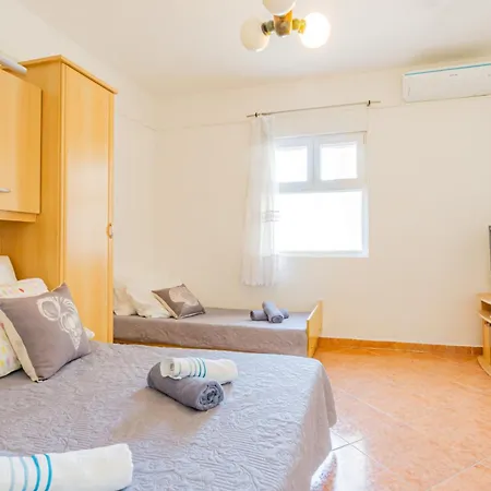Jasko I Jelica Beautiful View Apartment Metajna Room photo