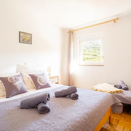 Jasko I Jelica Beautiful View Apartment Metajna Room photo